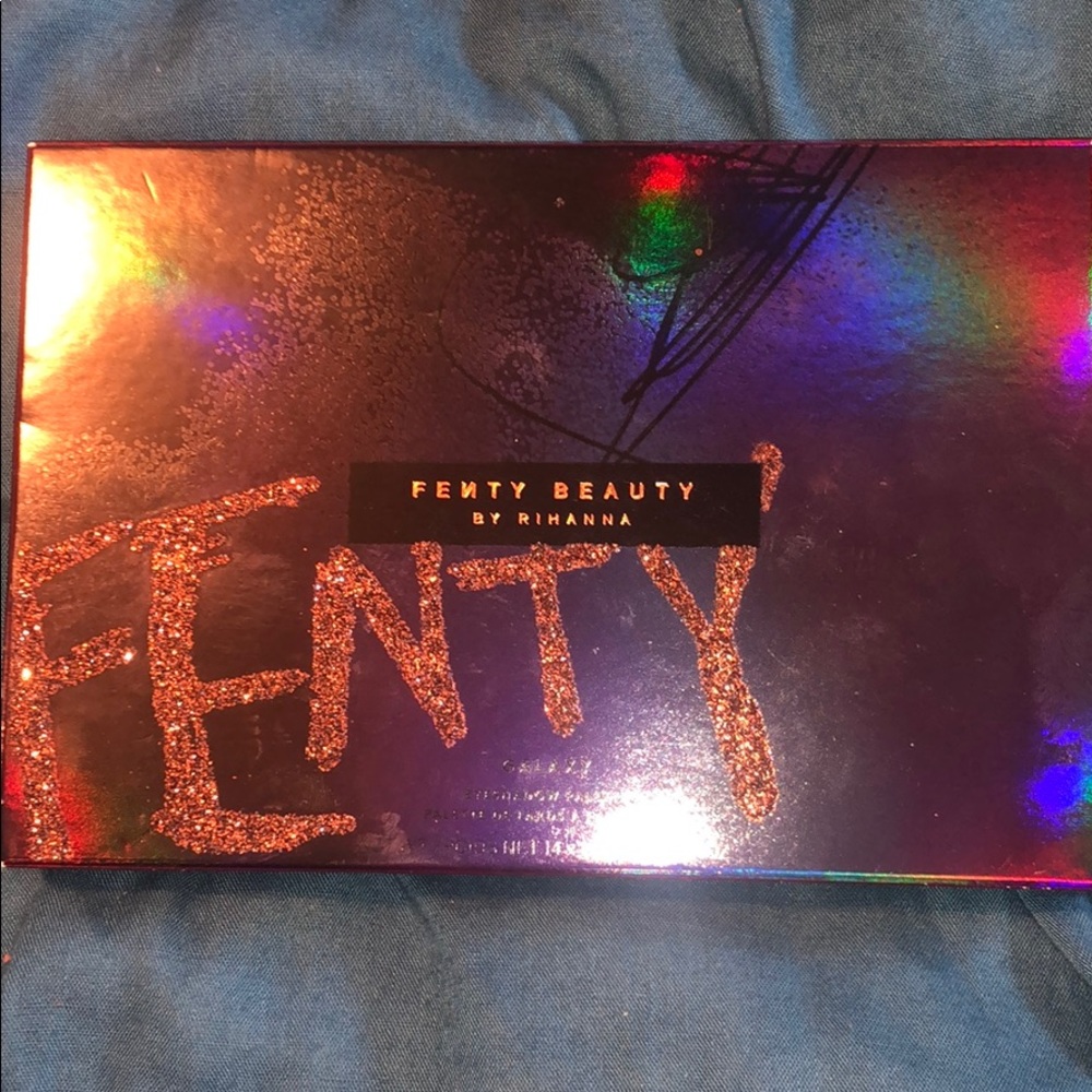 Fenty beauty glitter pallete